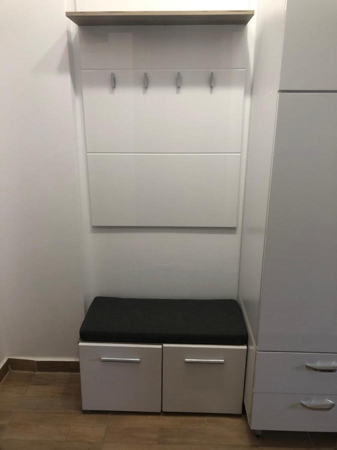 Smaraldul Madalinei Apartment คอนสตันซา ภายนอก รูปภาพ